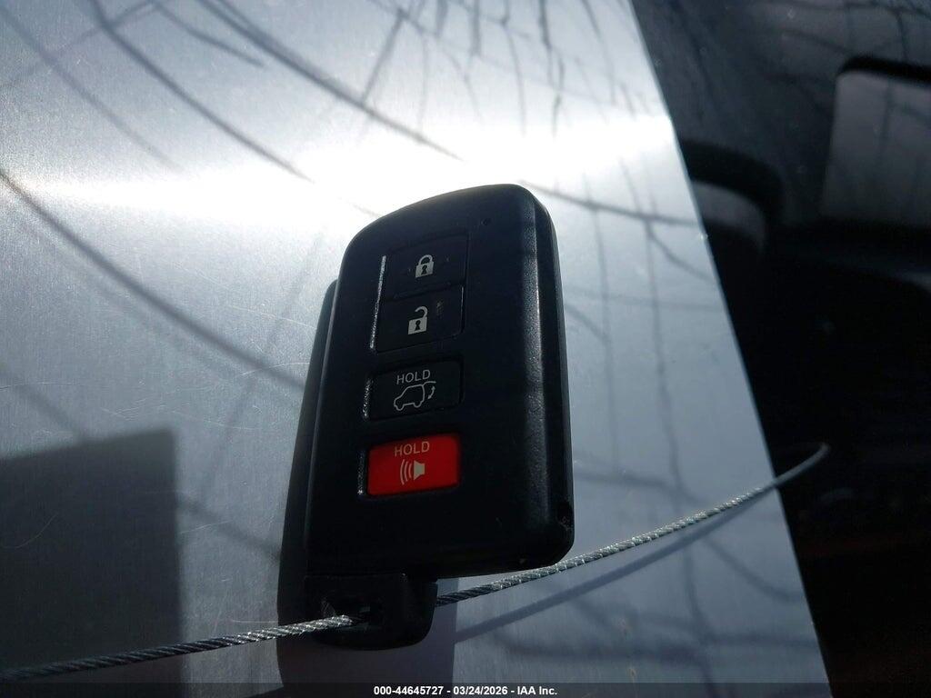 2T3DFREV0HW624672 2017 TOYOTA RAV4 photo no. 11