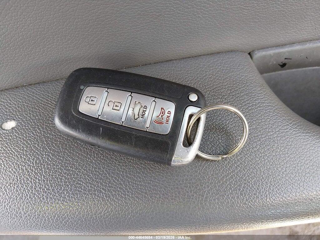 5NPEC4AC6BH076678 2011 HYUNDAI SONATA photo no. 11