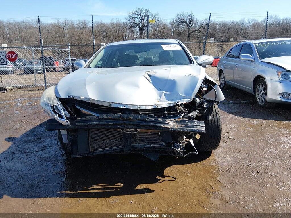 5NPEC4AC6BH076678 2011 HYUNDAI SONATA photo no. 12