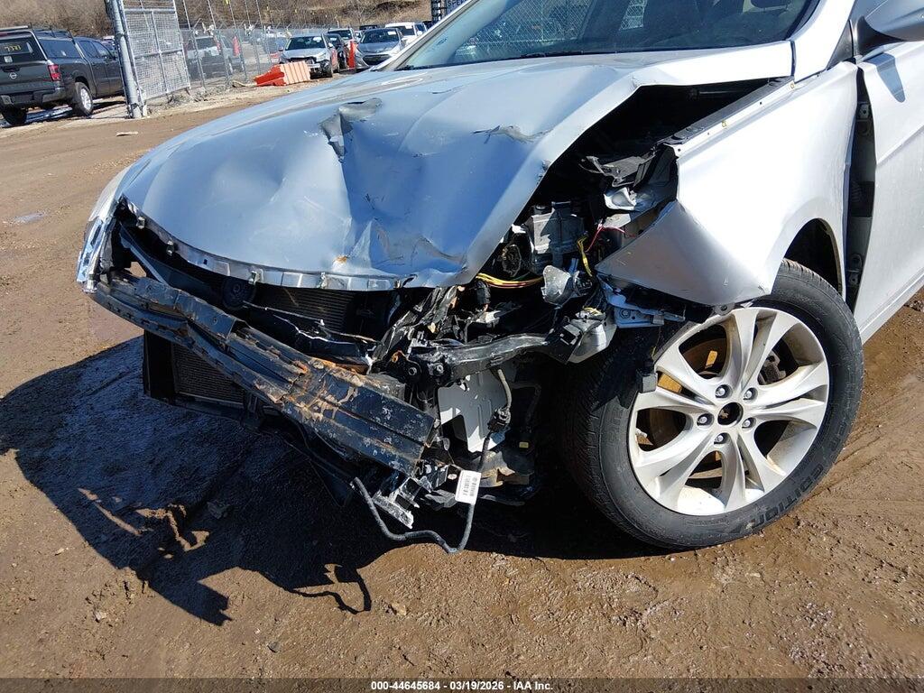 5NPEC4AC6BH076678 2011 HYUNDAI SONATA photo no. 6