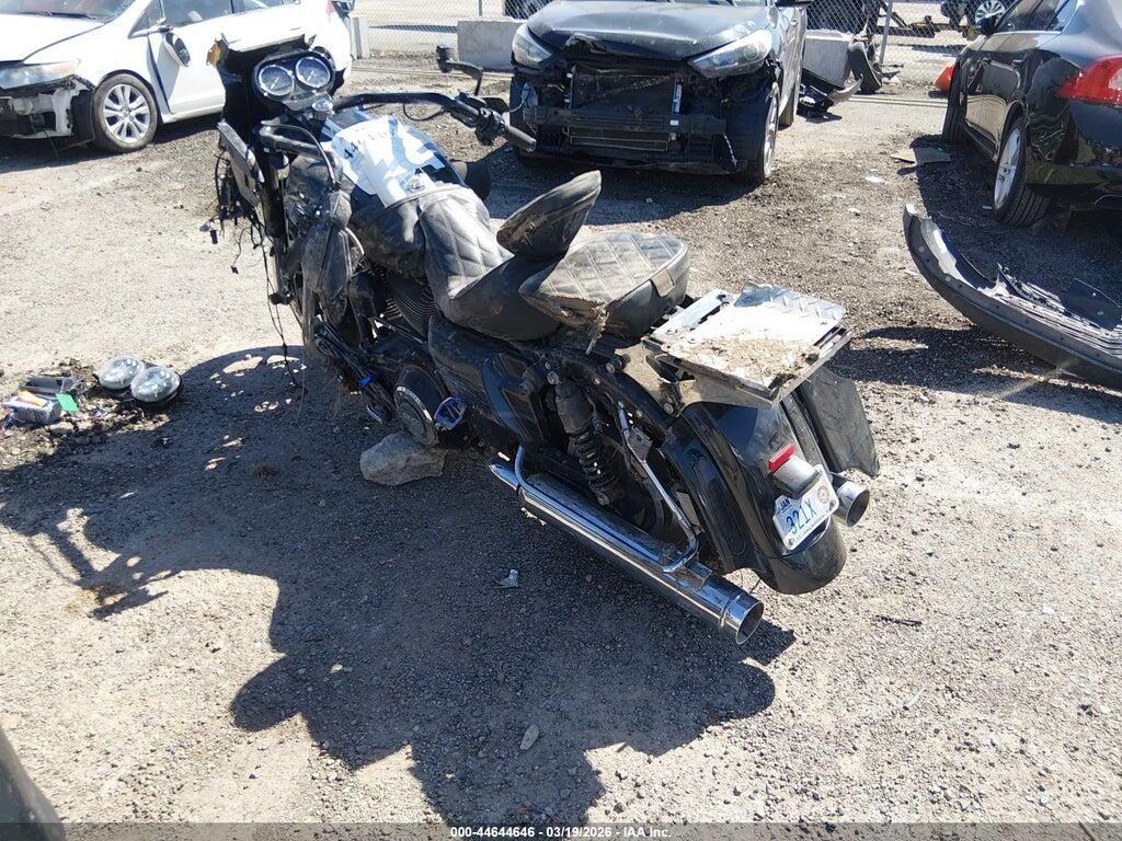 1HD1TC820DB961032 2013 HARLEY-DAVIDSON FLTRXSE photo no. 3