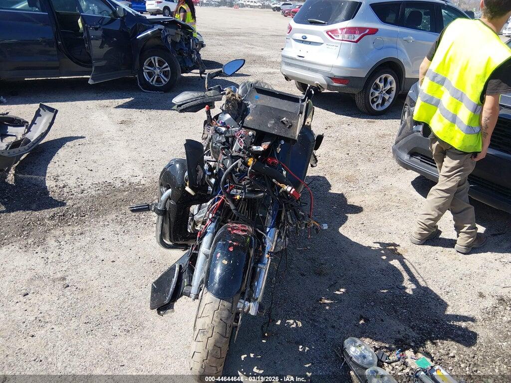1HD1TC820DB961032 2013 HARLEY-DAVIDSON FLTRXSE photo no. 5
