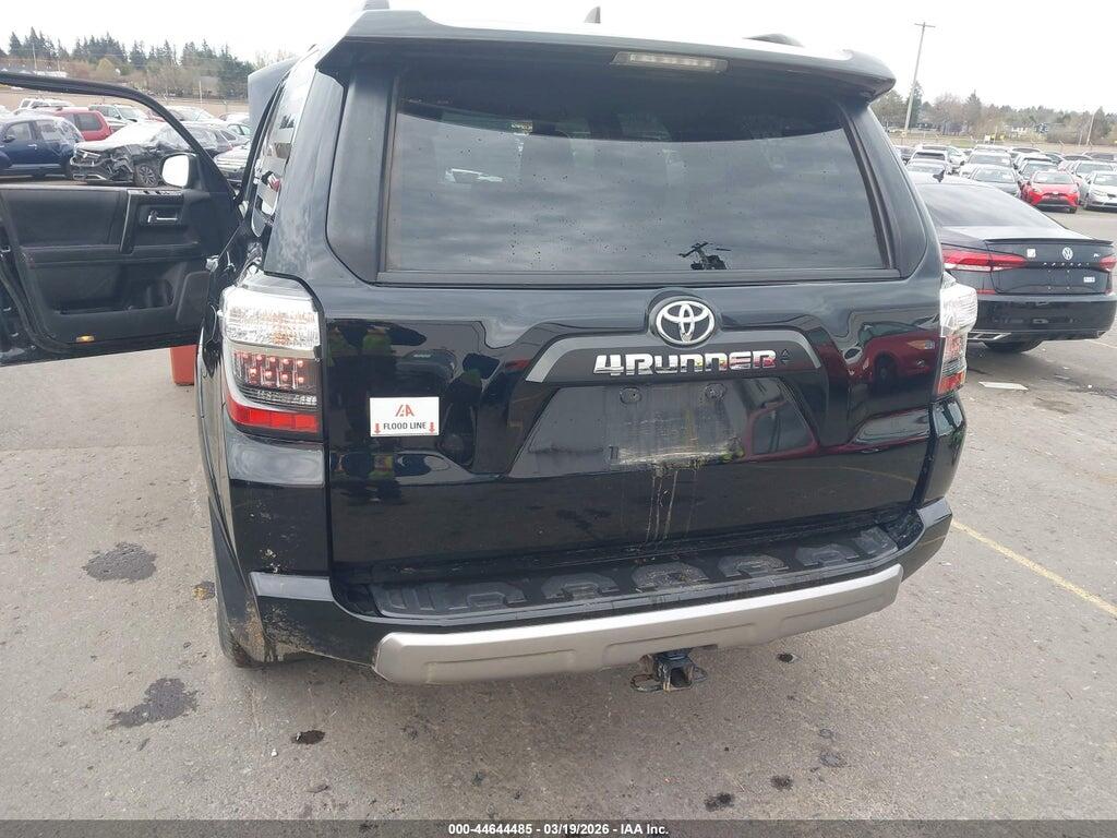 JTERU5JR5P6207010 2023 TOYOTA 4RUNNER photo no. 12