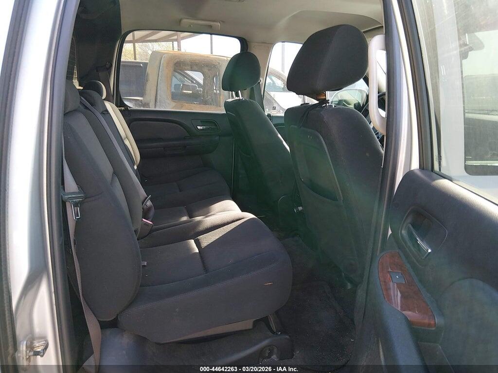 3GNMCEE05BG274699 2011 CHEVROLET AVALANCHE 1500 photo no. 8