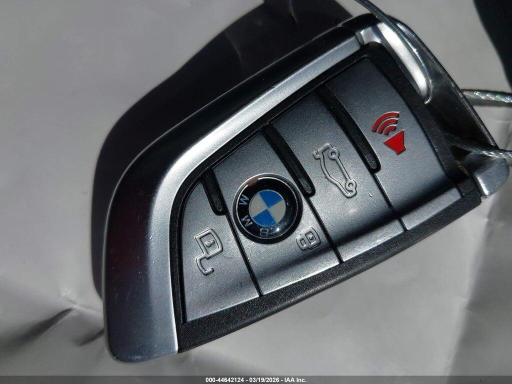 WBAGV8C08NCJ17970 2022 BMW M850I GTAN COUPE photo no. 11