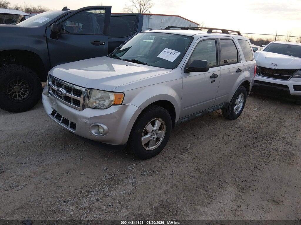 1FMCU0DG6BKB22714 2011 FORD ESCAPE photo no. 2