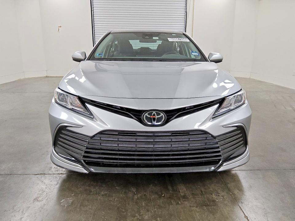 4T1C11AK7NU651377 2022 TOYOTA CAMRY photo no. 5