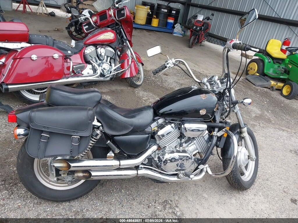 JH2RC433XVM201536 1997 HONDA VF750 photo no. 12