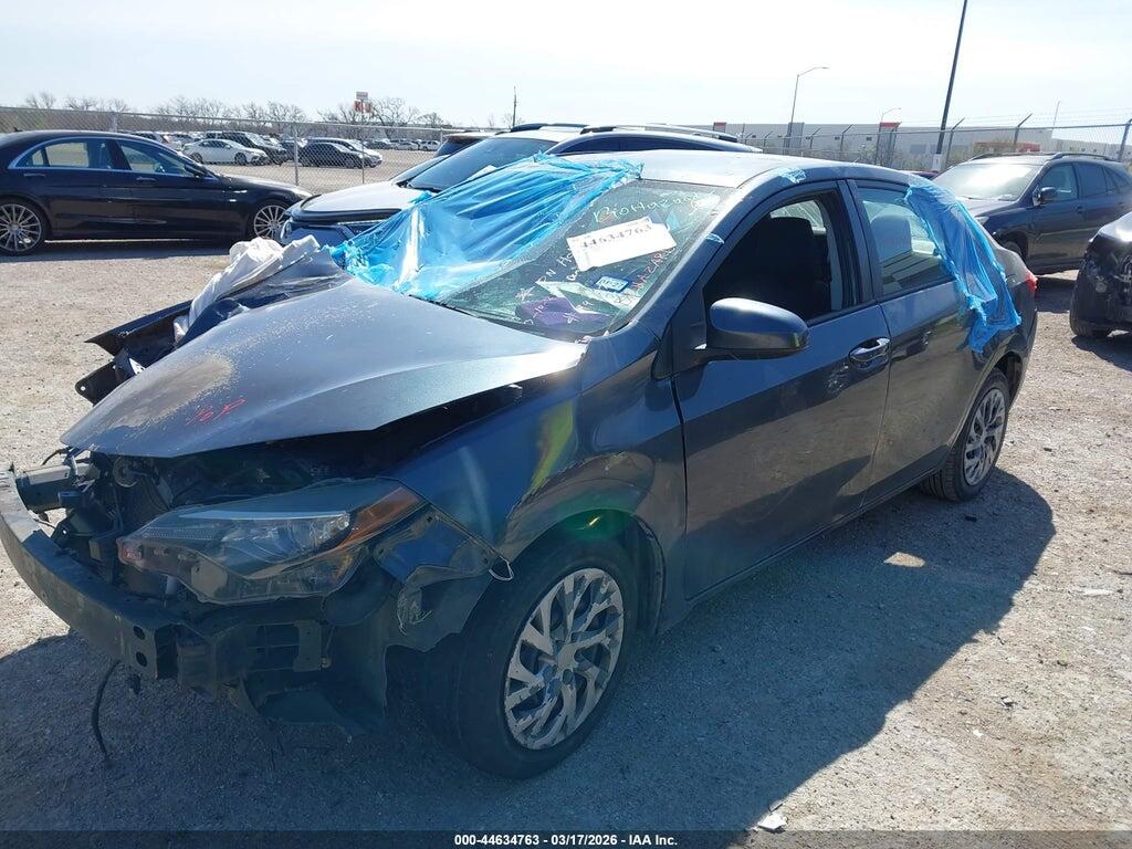 5YFBURHE2HP699540 2017 TOYOTA COROLLA photo no. 2