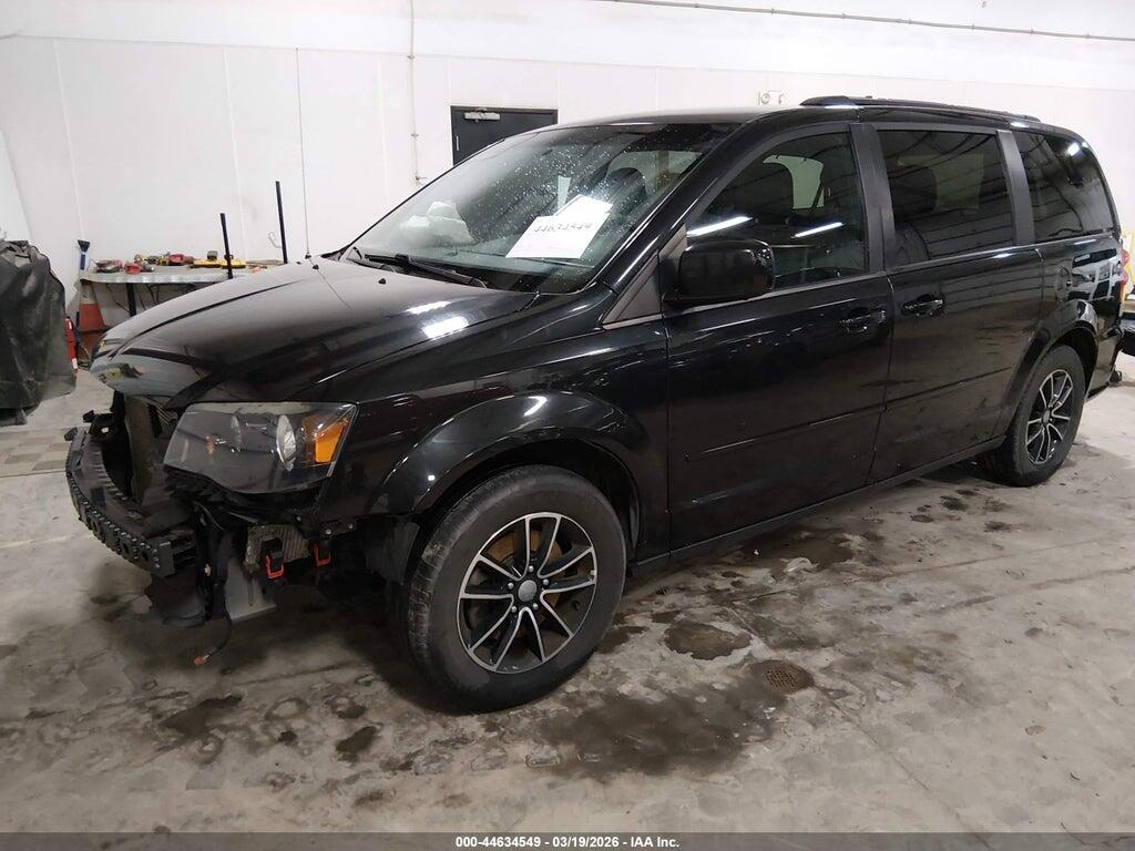 2C4RDGEG5HR573617 2017 DODGE GRAND CARAVAN photo no. 2