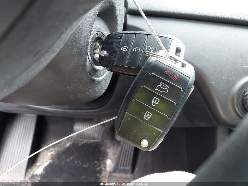 KNDPM3AC4H7051825 2017 KIA SPORTAGE photo no. 11