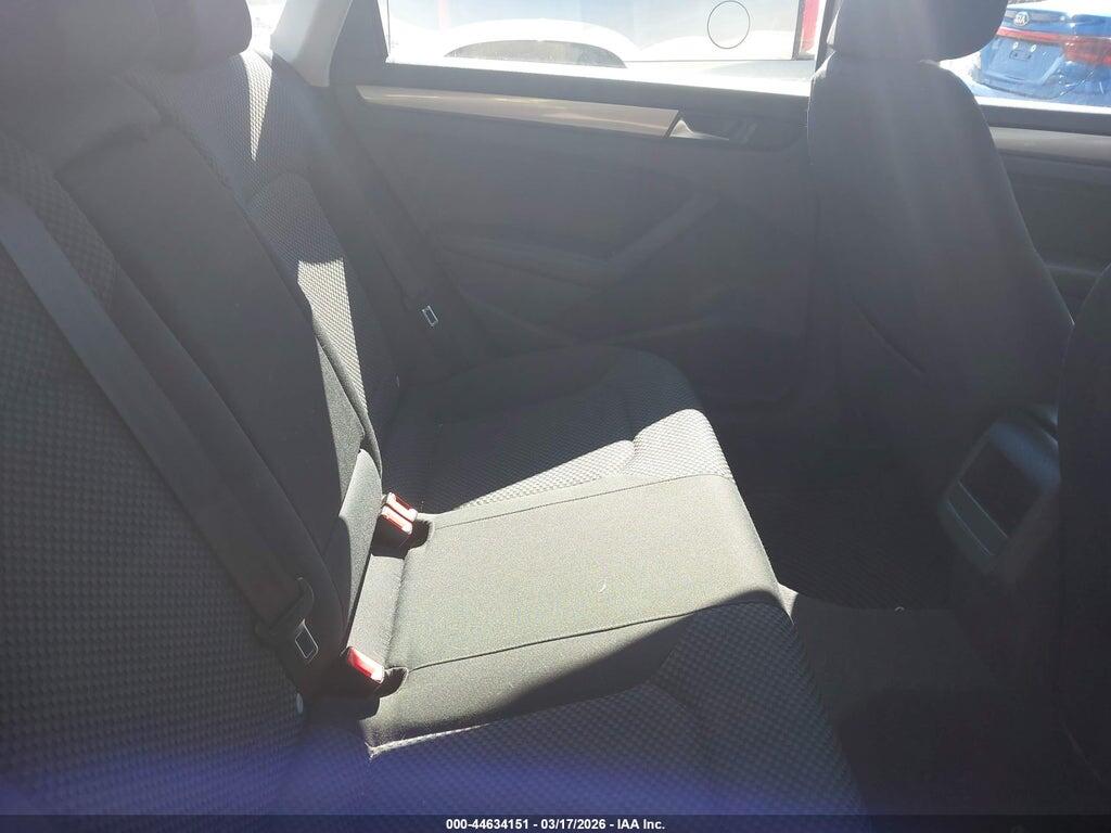 1VWAP7A31CC027919 2012 VOLKSWAGEN PASSAT photo no. 8