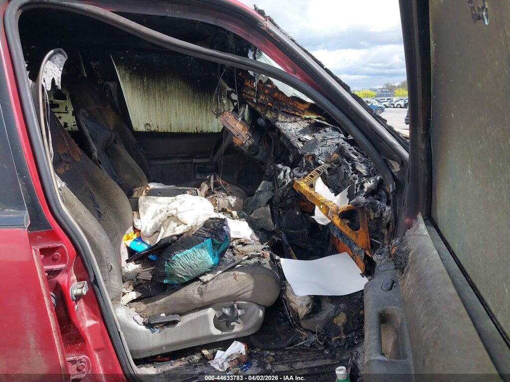 1FMZU73E4YZC17341 2000 FORD EXPLORER photo no. 5