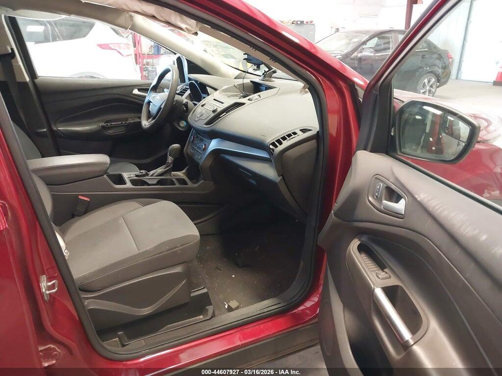 1FMCU0GD6HUE92012 2017 FORD ESCAPE photo no. 5