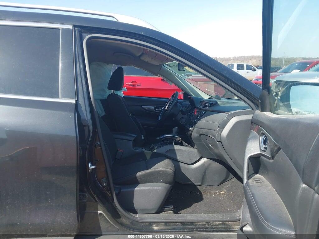 KNMAT2MV6HP576319 2017 NISSAN ROGUE photo no. 5