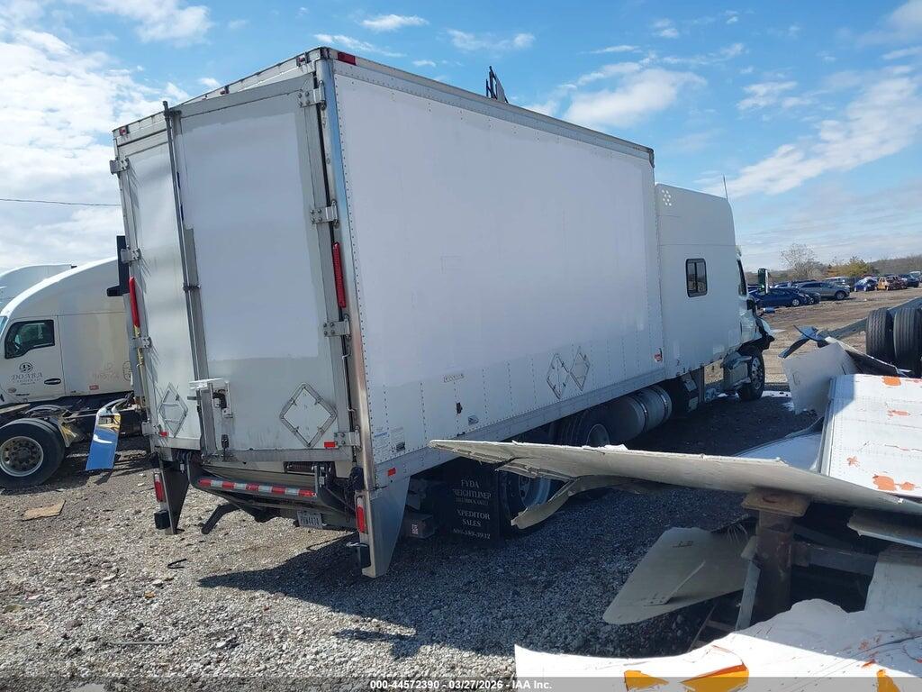1FVAGADV7FLGE1040 2015 FREIGHTLINER CASCADIA 113 photo no. 4