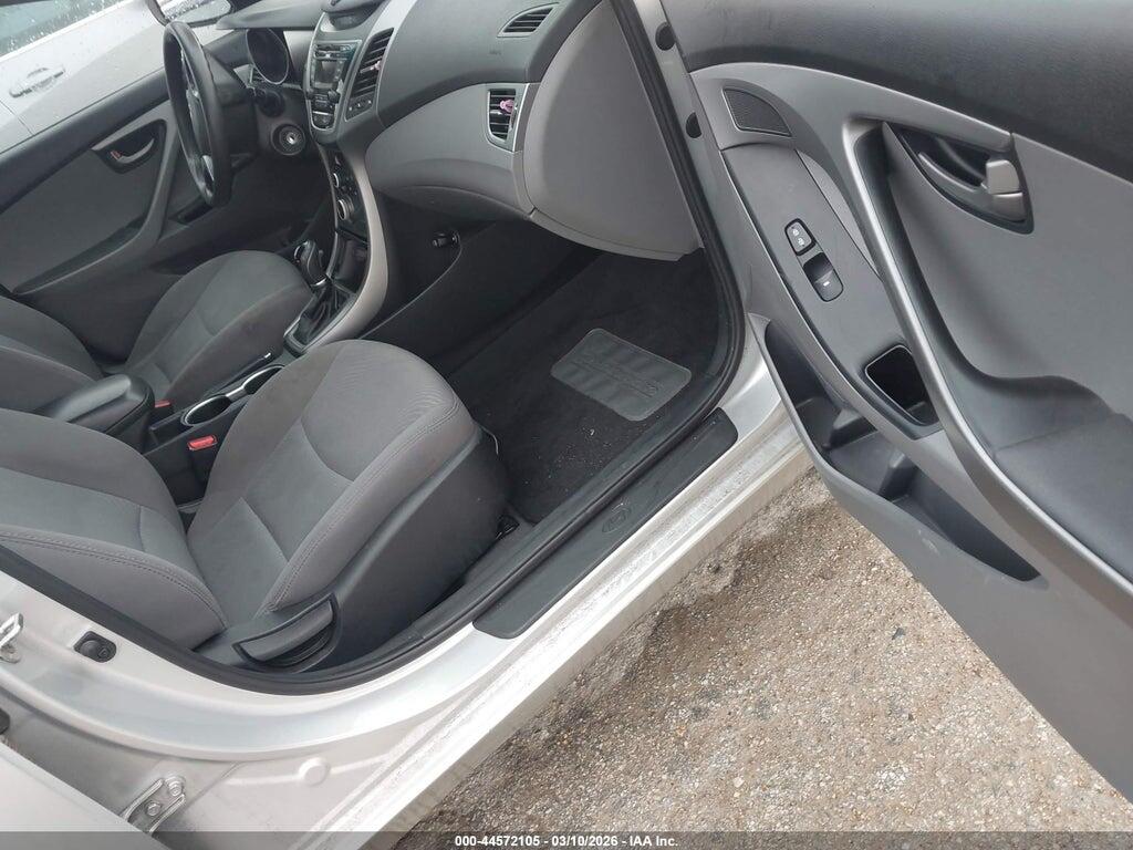 5NPDH4AE6FH600075 2015 HYUNDAI ELANTRA photo no. 5