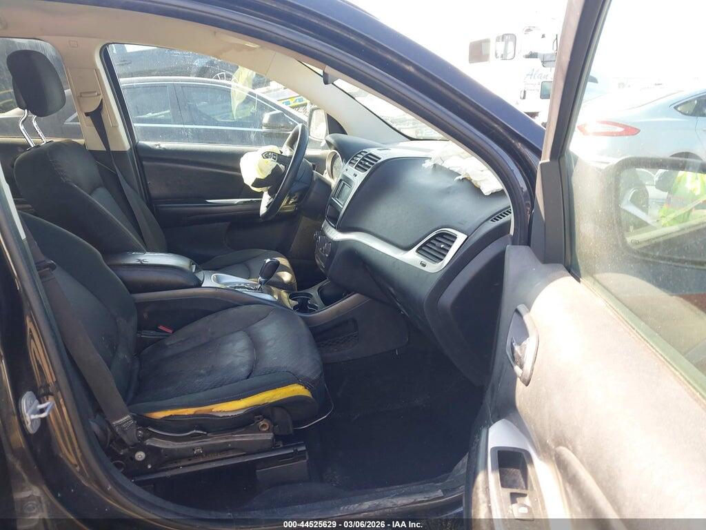 3D4PG1FG8BT543528 2011 DODGE JOURNEY photo no. 5