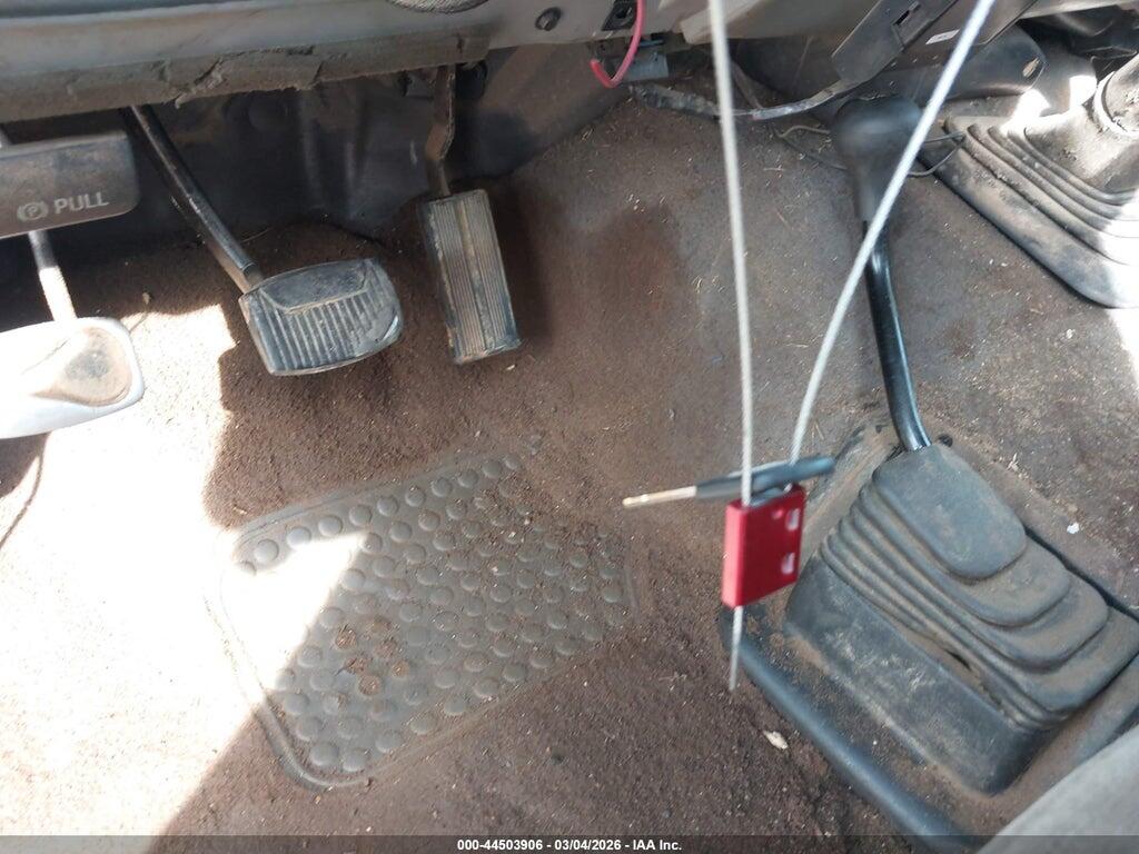 1FTWX33F7YED36332 2000 FORD F-350 photo no. 10