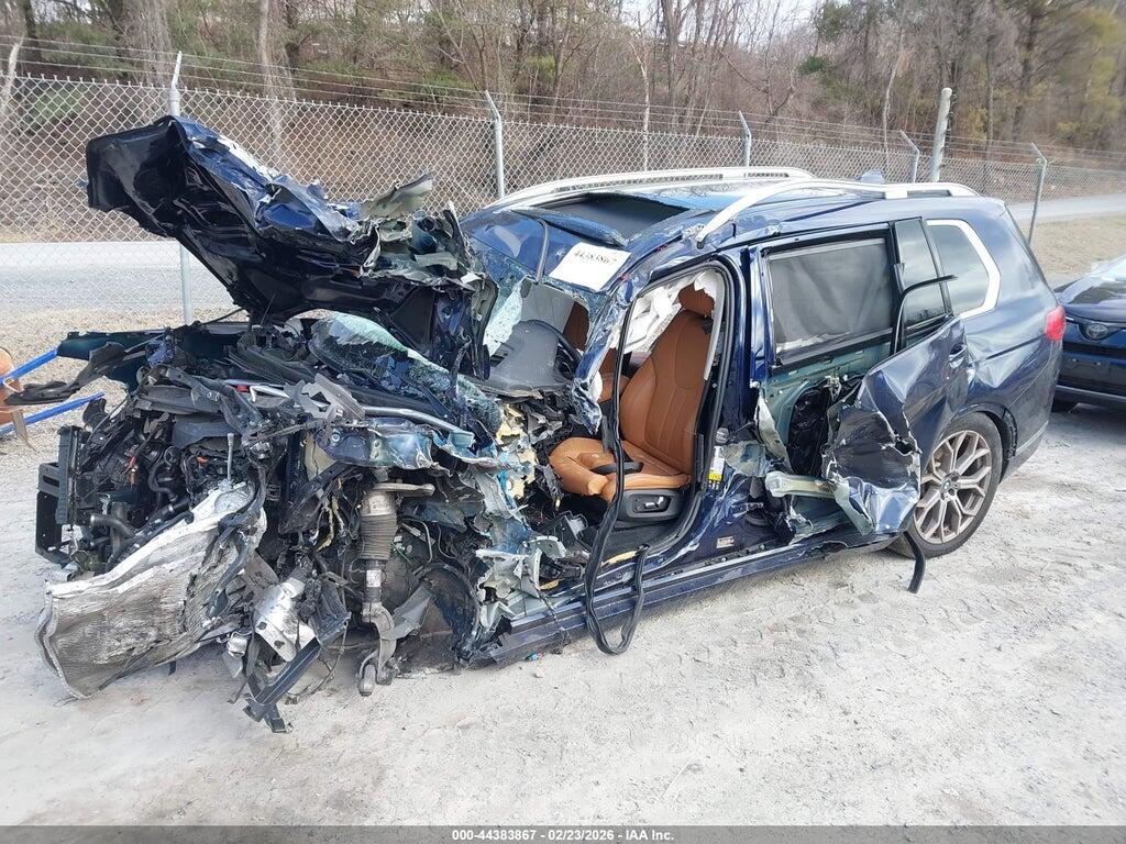 5UXCW2C09N9K30110 2022 BMW X7 photo no. 2