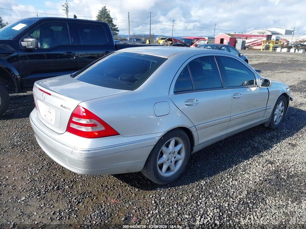 WDBRF81J24F475713 2004 MERCEDES-BENZ C 240 photo no. 4