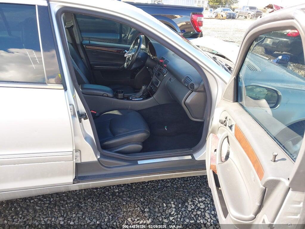 WDBRF81J24F475713 2004 MERCEDES-BENZ C 240 photo no. 5