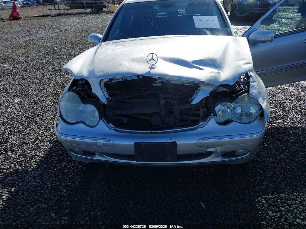 WDBRF81J24F475713 2004 MERCEDES-BENZ C 240 photo no. 6