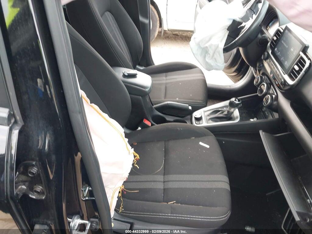 KMHRC8A37RU316194 2024 HYUNDAI VENUE photo no. 5