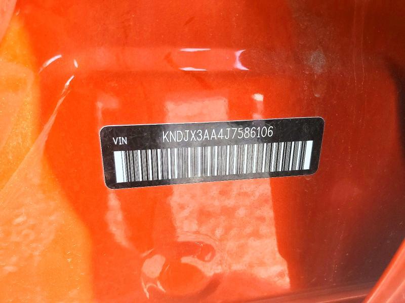 KNDJX3AA4J7586106 2018 KIA SOUL photo no. 12