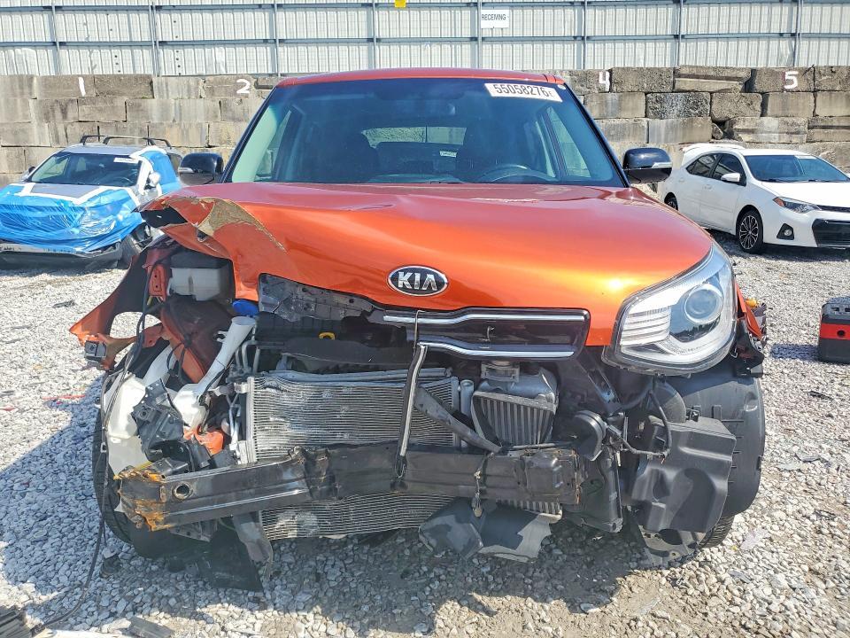 KNDJX3AA4J7586106 2018 KIA SOUL photo no. 5