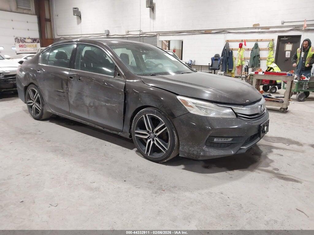 1HGCR3F92HA031302 2017 HONDA ACCORD photo no. 1