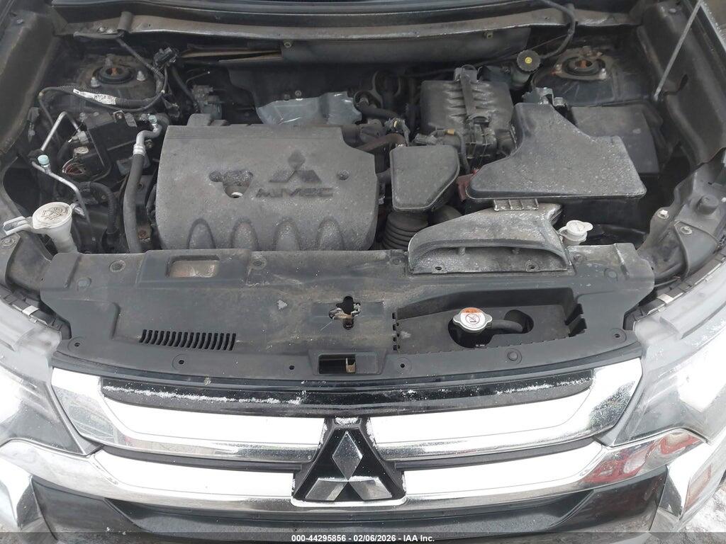 JA4AD3A33GZ037305 2016 MITSUBISHI OUTLANDER photo no. 10