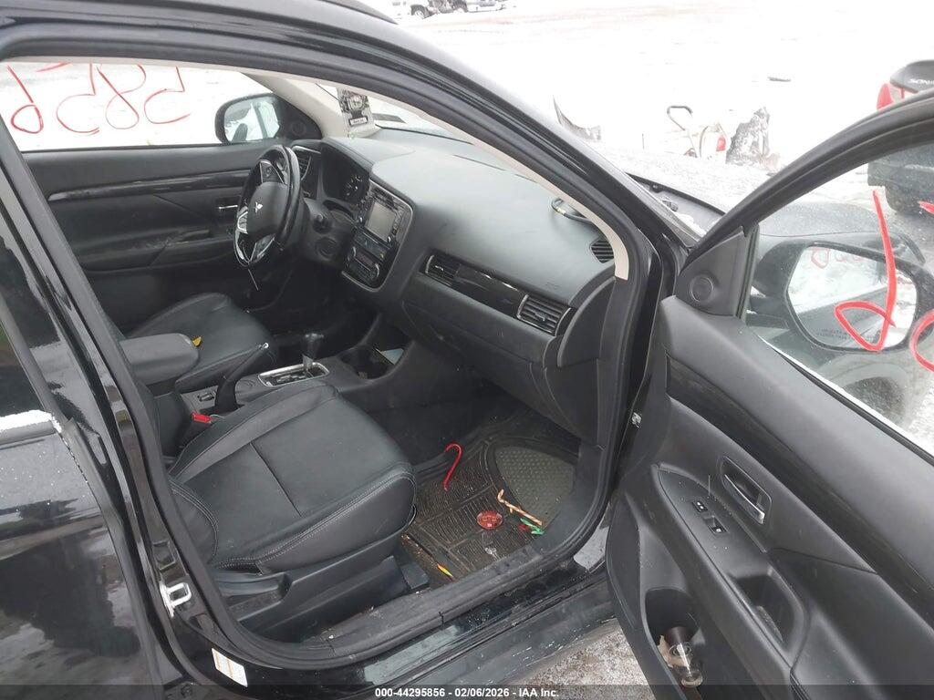 JA4AD3A33GZ037305 2016 MITSUBISHI OUTLANDER photo no. 5