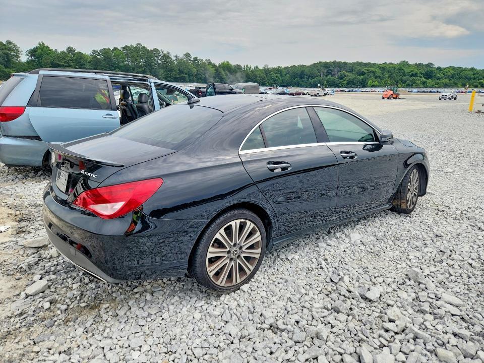 2018 MERCEDES-BENZ CLA 250 4MATIC — Фото 3 из 12