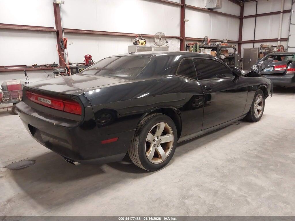 2C3CDYAG5DH562221 2013 DODGE CHALLENGER photo no. 4