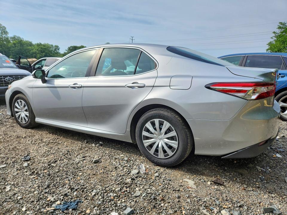 2018 TOYOTA CAMRY LE — Фото 2 из 12