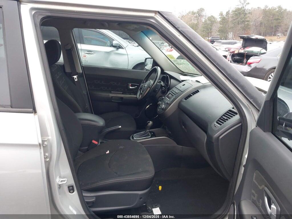 KNDJT2A60D7754104 2013 KIA SOUL photo no. 5