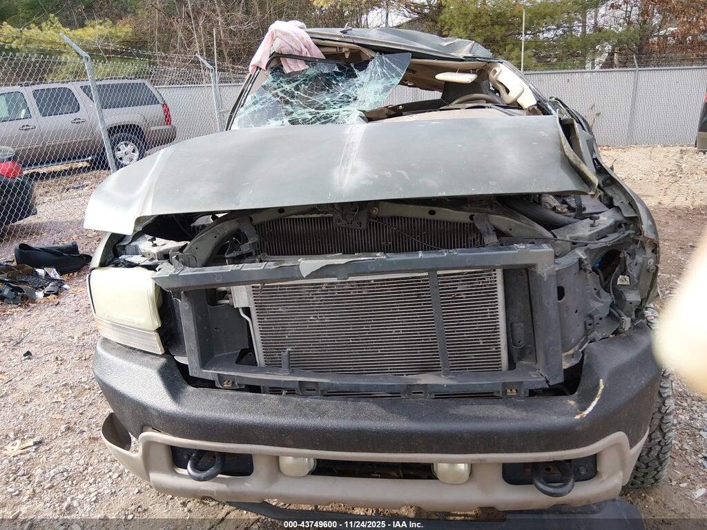 1FMSU45P54EC12018 2004 FORD EXCURSION photo no. 11