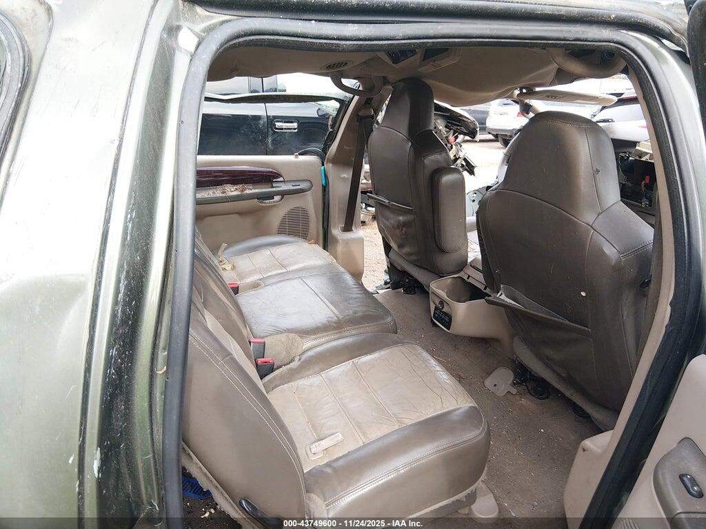 1FMSU45P54EC12018 2004 FORD EXCURSION photo no. 8