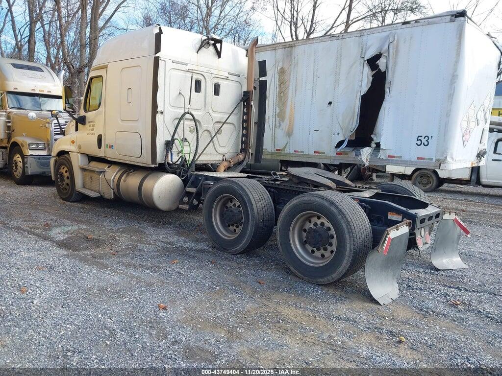 1FUJGLD65ELFS3340 2014 FREIGHTLINER CASCADIA 125 photo no. 3