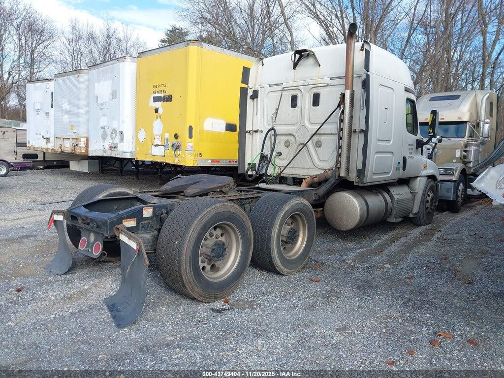 1FUJGLD65ELFS3340 2014 FREIGHTLINER CASCADIA 125 photo no. 4