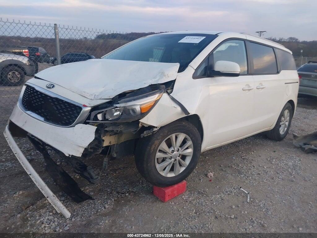 KNDMB5C18G6103705 2016 KIA SEDONA photo no. 2