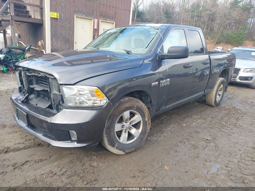 1C6RR7FT5JS214695 2018 RAM 1500 photo no. 2