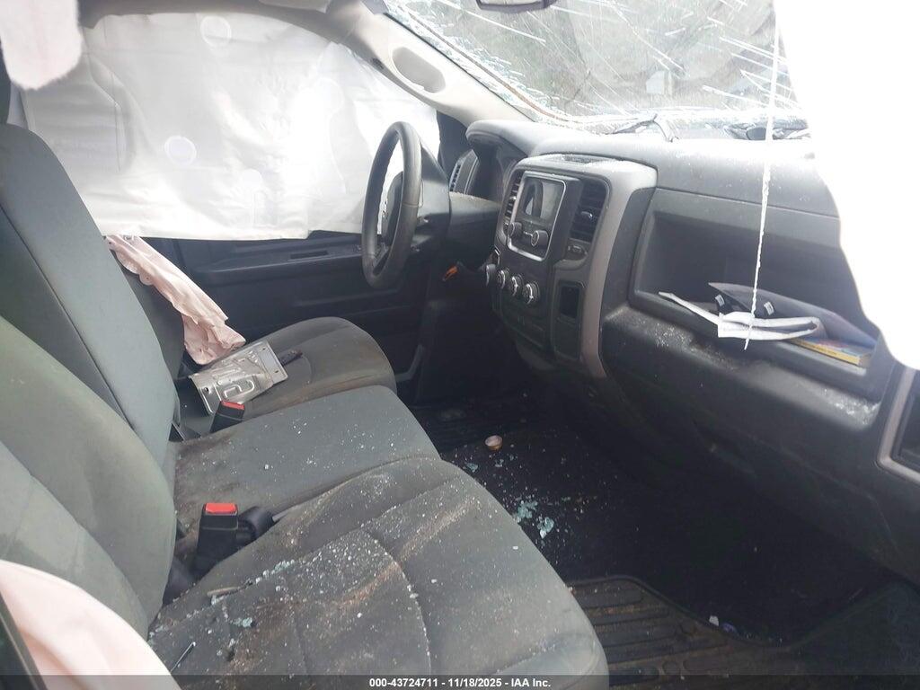 1C6RR7FT5JS214695 2018 RAM 1500 photo no. 5