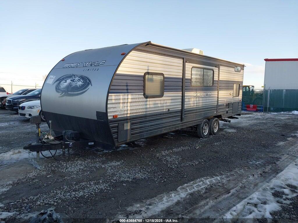 4X4TCKY29MK068680 2021 CHEROKEE GREY WOLF TRAVEL TRAILER photo no. 2