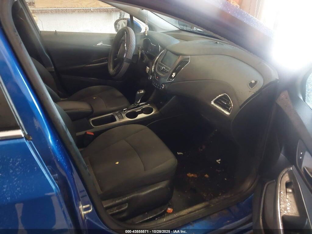 1G1BE5SM2H7136195 2017 CHEVROLET CRUZE photo no. 5