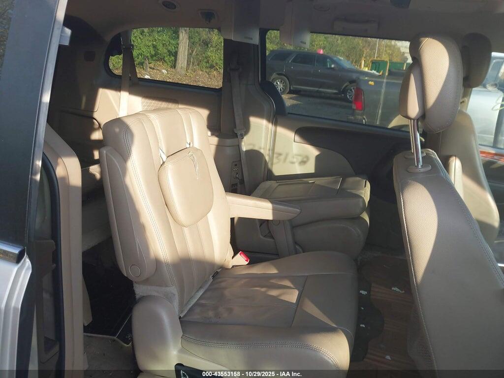 2C4RC1BG7GR111224 2016 CHRYSLER TOWN & COUNTRY photo no. 8