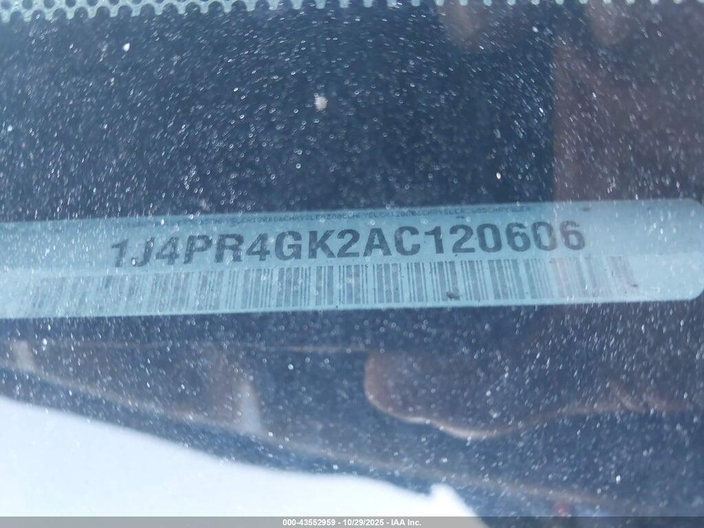 1J4PR4GK2AC120606 2010 JEEP GRAND CHEROKEE photo no. 9