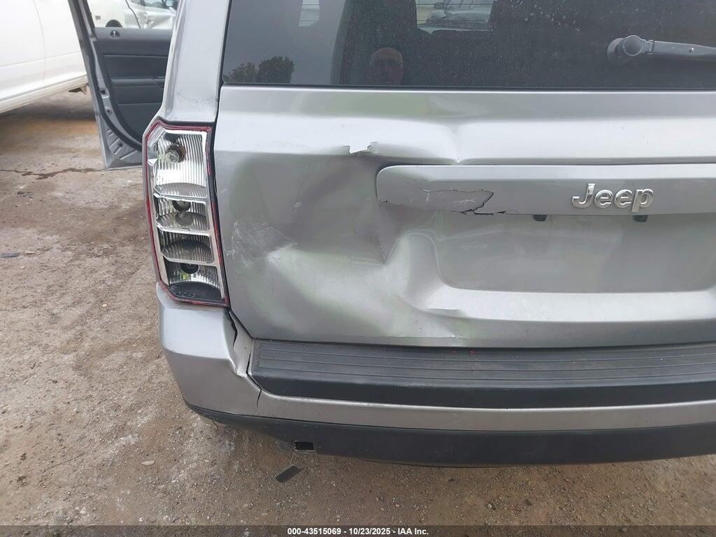 1C4NJPBB4GD576607 2016 JEEP PATRIOT photo no. 6