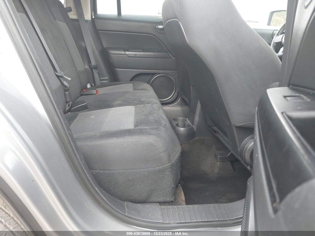 1C4NJPBB4GD576607 2016 JEEP PATRIOT photo no. 8